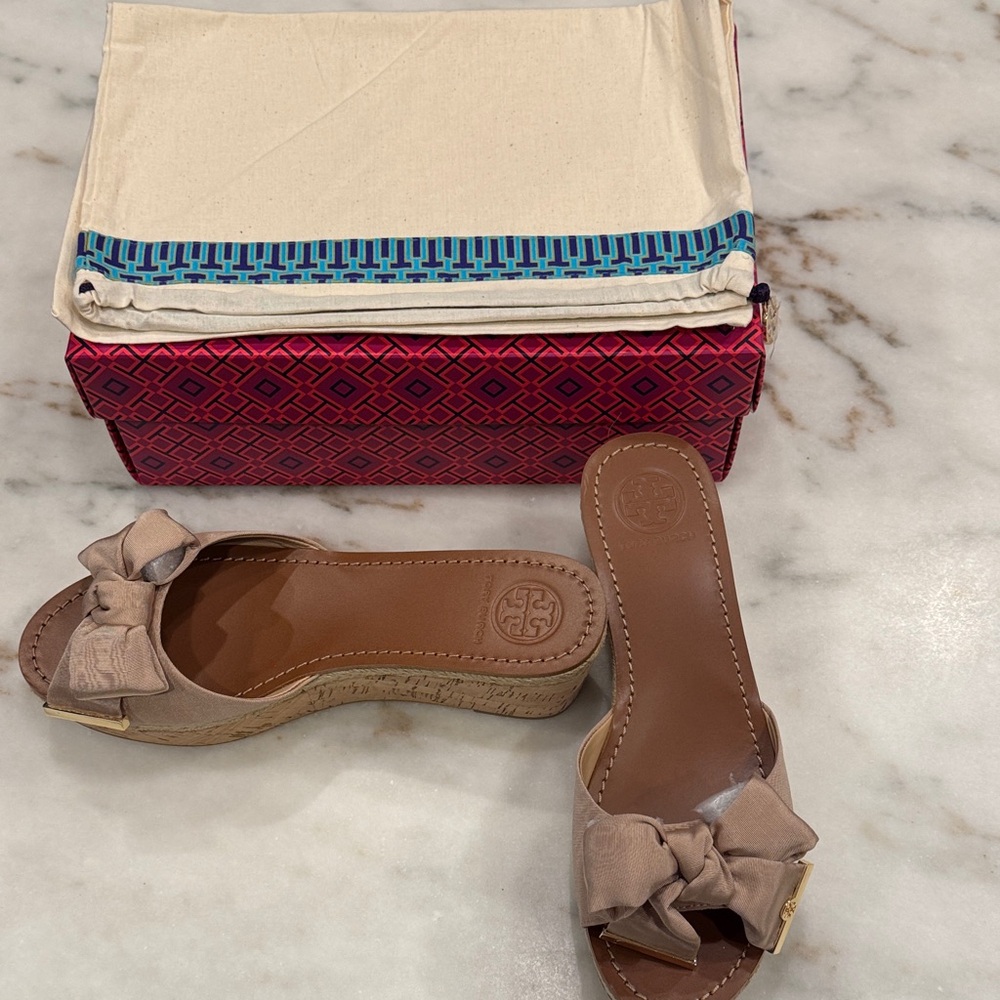 Tory Burch Penny Wedge Slide Size 9